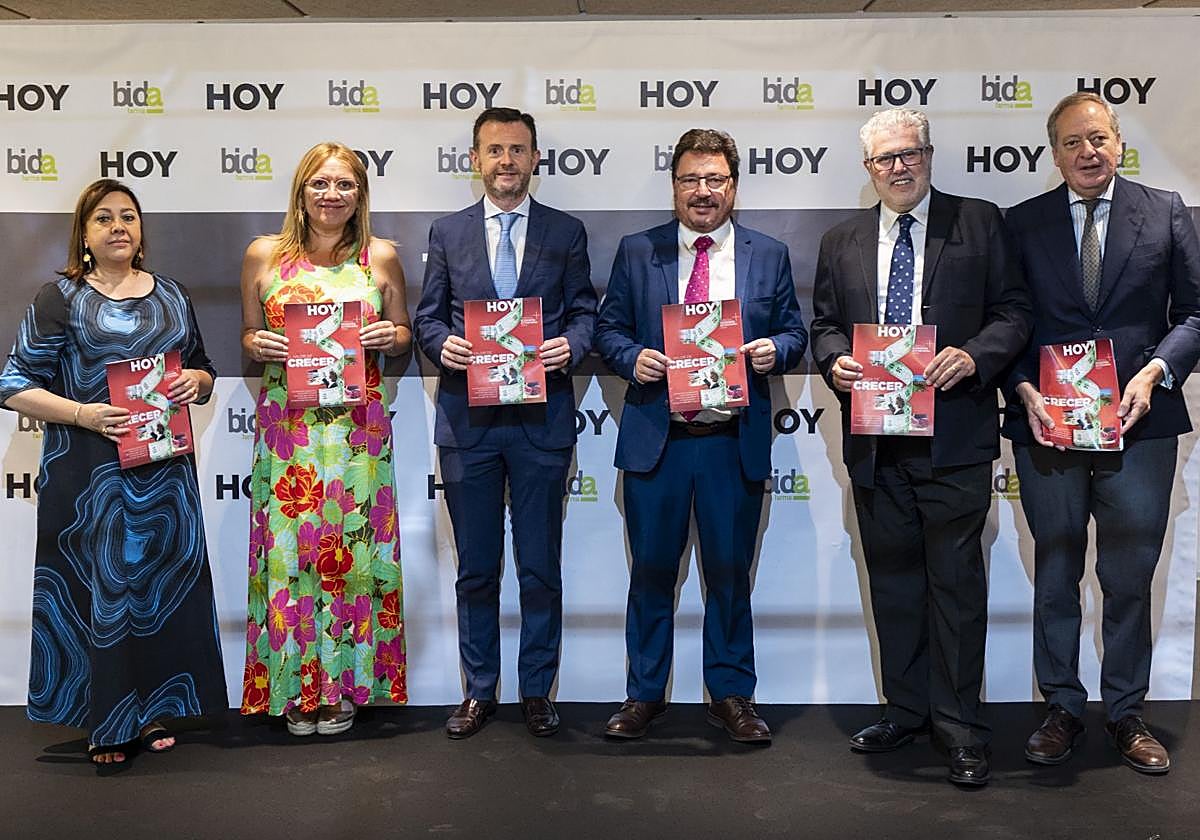 Mar Domínguez, Francisca Silva Leñador, Pedro Masa, Guillermo Santamaría, José Pablo Torres Asensio y Álvaro Rodríguez Guitart.