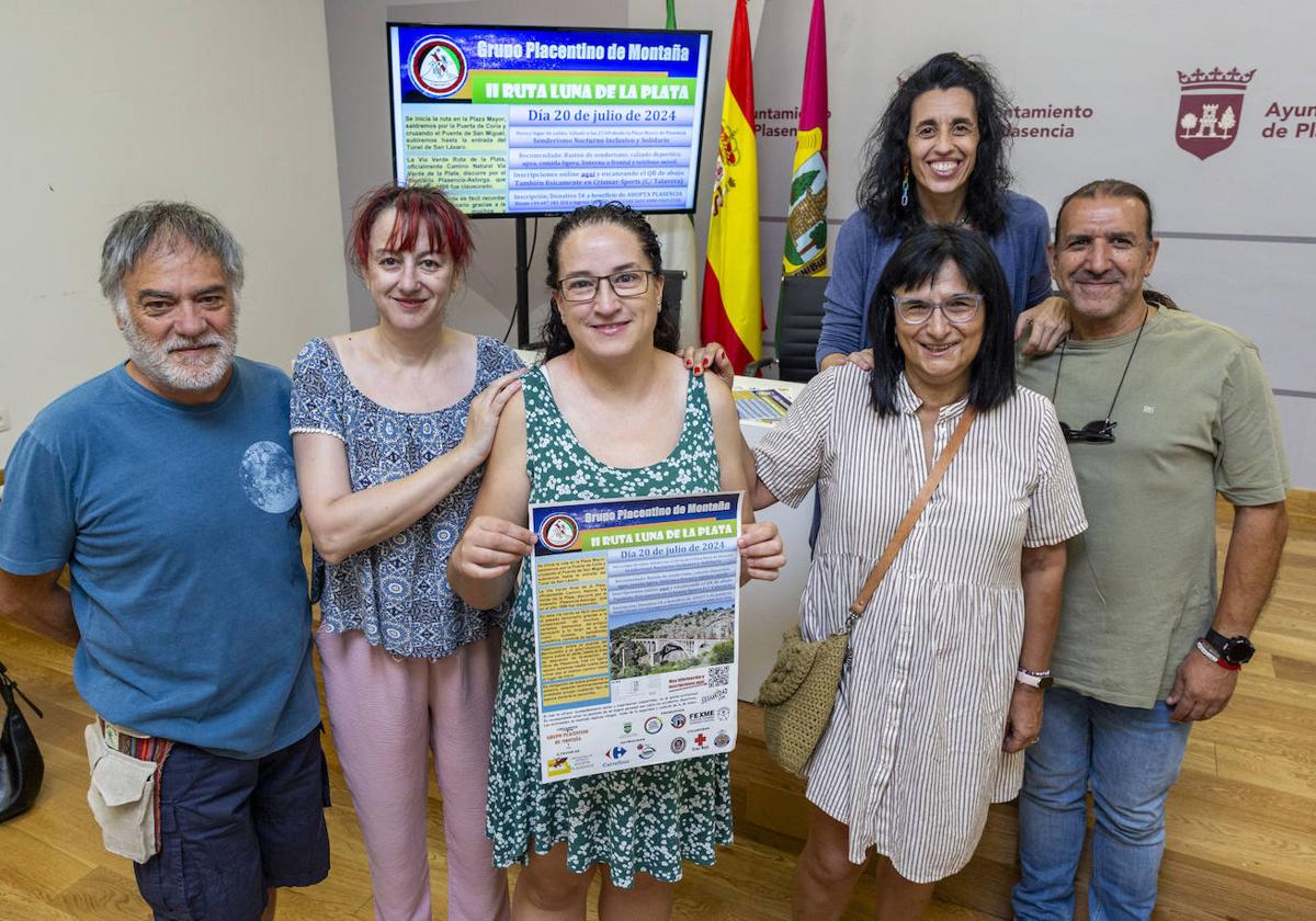 Un momento de la presentación la Ruta Luna de la Plata en rueda de prensa.