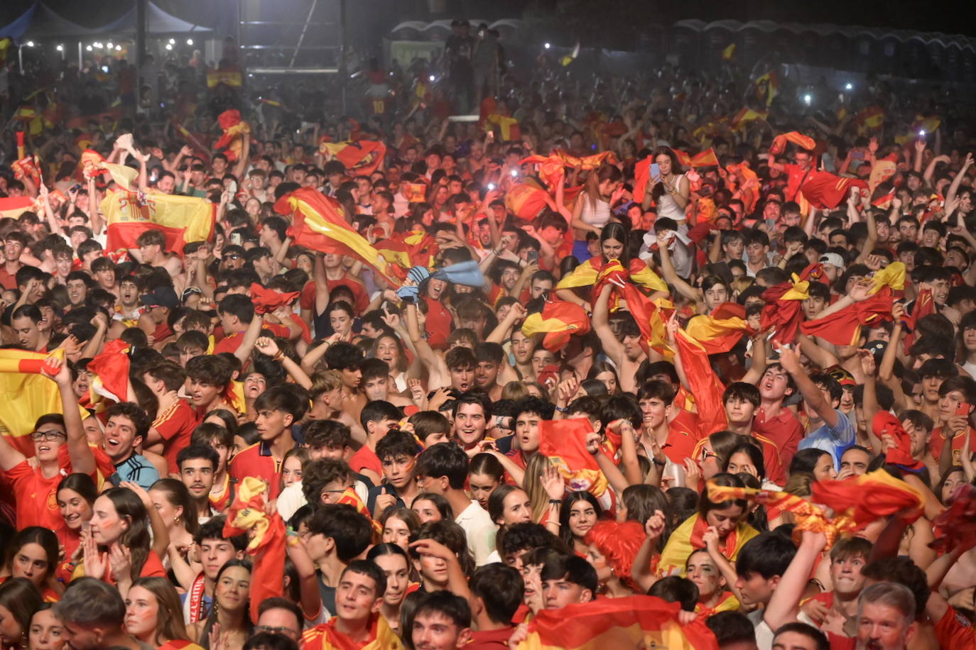 Celebración de la victoria de España en Badajoz