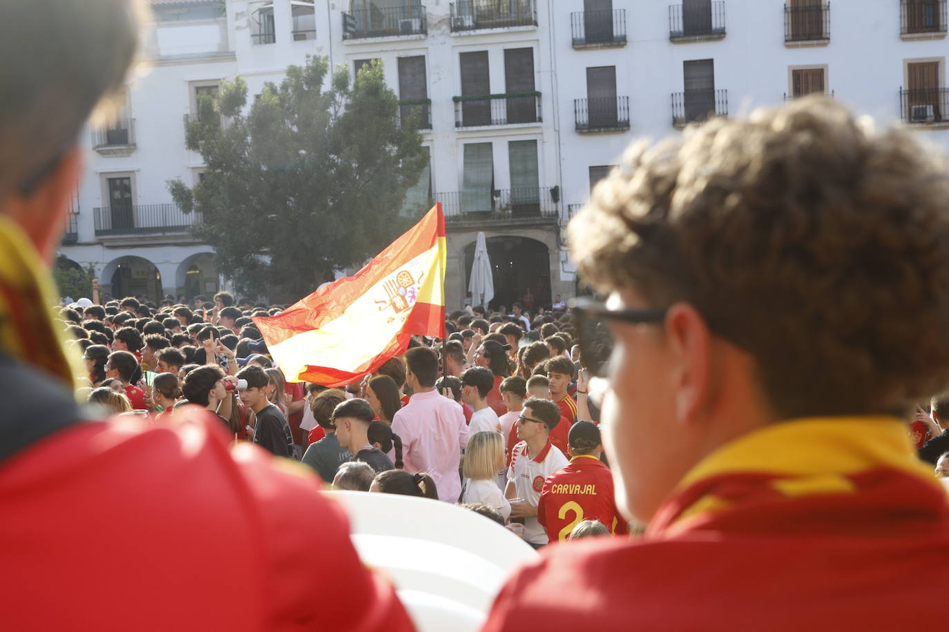 Ambiente en la Plaza Mayor de Cáceres