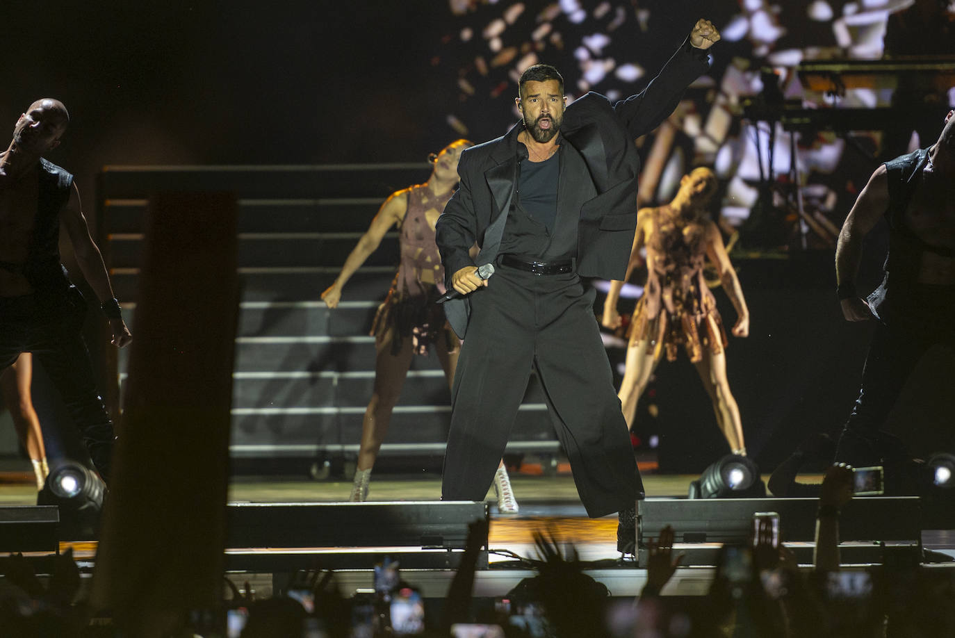 Las mejores imágenes del concierto de Ricky Martin en Badajoz (I)