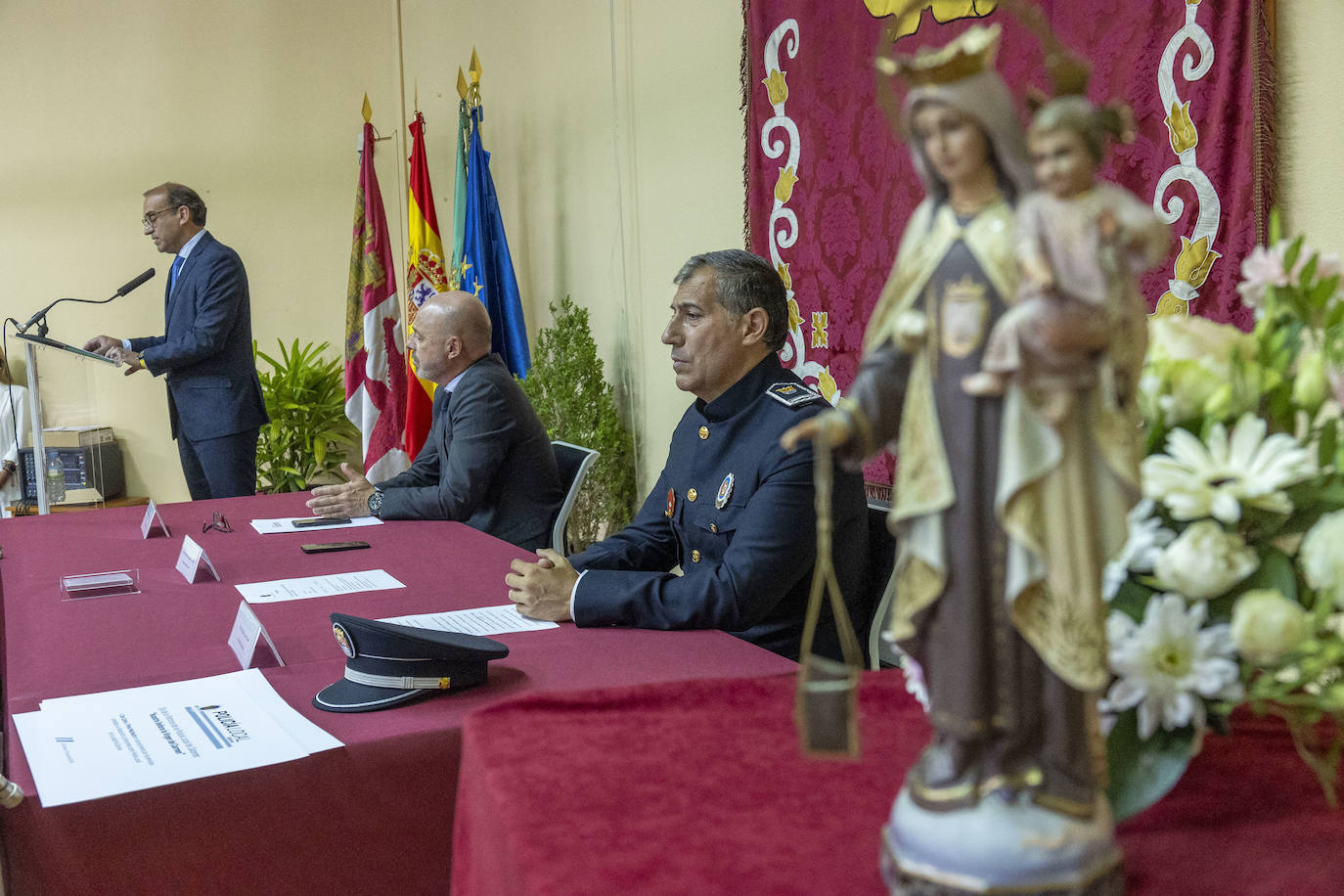 Así ha sido la entrega de distinciones a la Policía Local del Cáceres