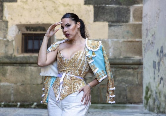 La placentina Emma Prieto sacó su primera colección en 2013 y ha seguido fiel a su estilo.