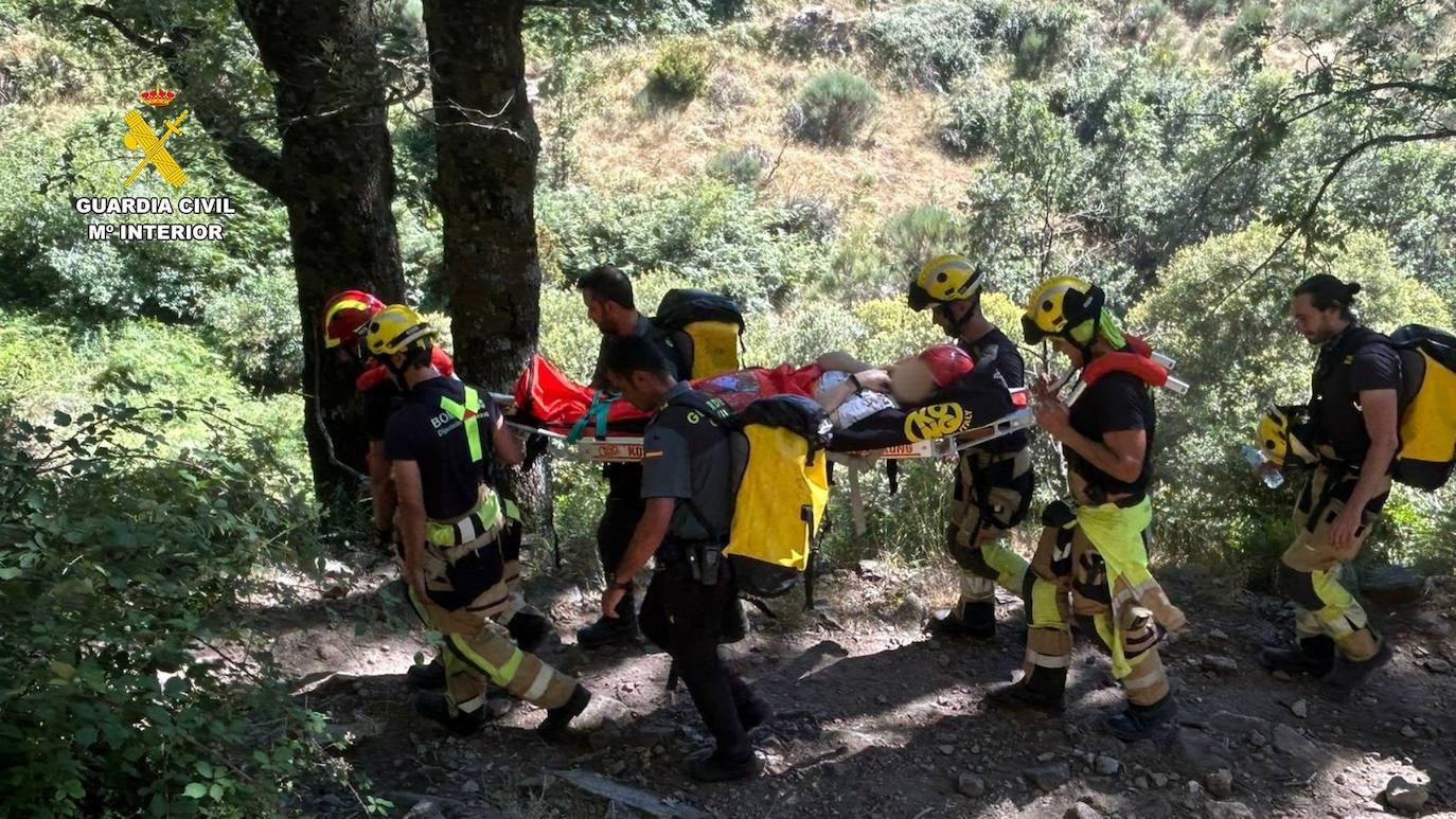 Así fue el rescate de la mujer herida en el Trabuquete, en Guijo de Santa Bárbara