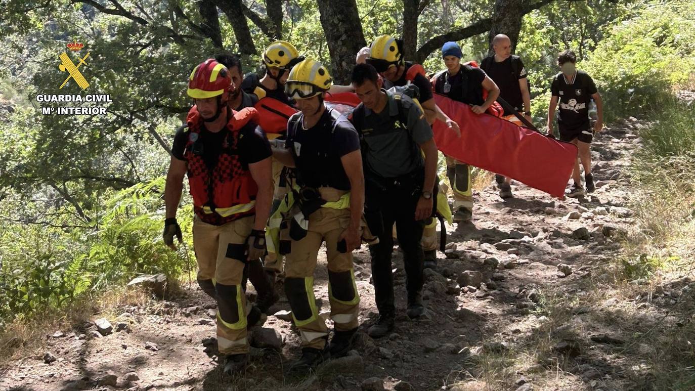 Así fue el rescate de la mujer herida en el Trabuquete, en Guijo de Santa Bárbara