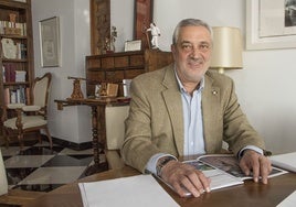 Carlos Carlos, expresidente provincial y alcalde de Calzadilla, en una imagen de archivo.