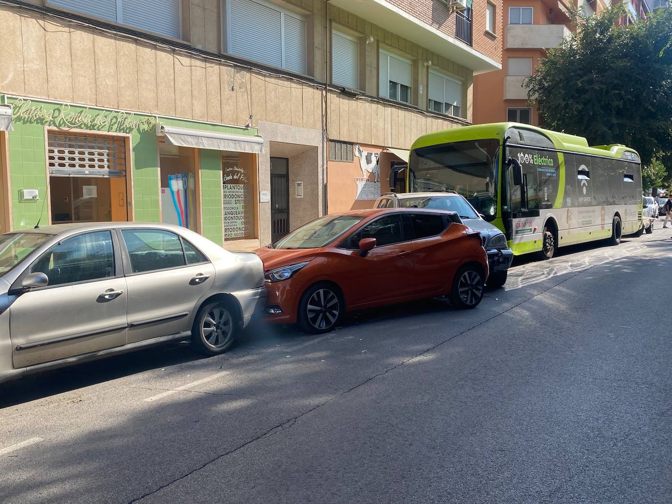 Estado en el que han quedado los vehículos implicados en el accidente de Badajoz