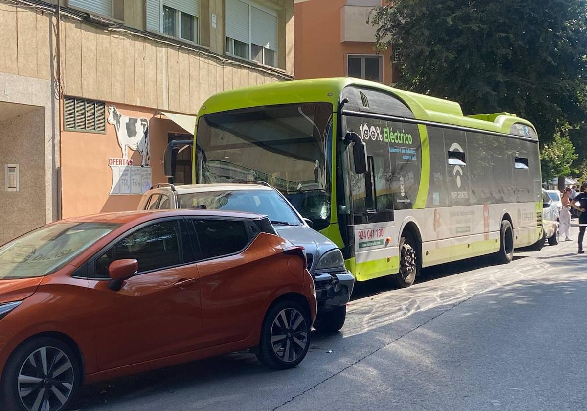 Estado en el que han quedado los vehículos implicados en el accidente de Badajoz