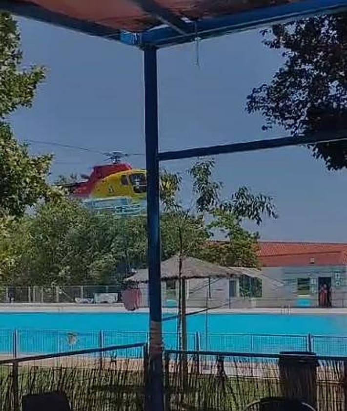 Imagen secundaria 2 - Arde un almacén de palés de una empresa maderera de Fregenal de la Sierra