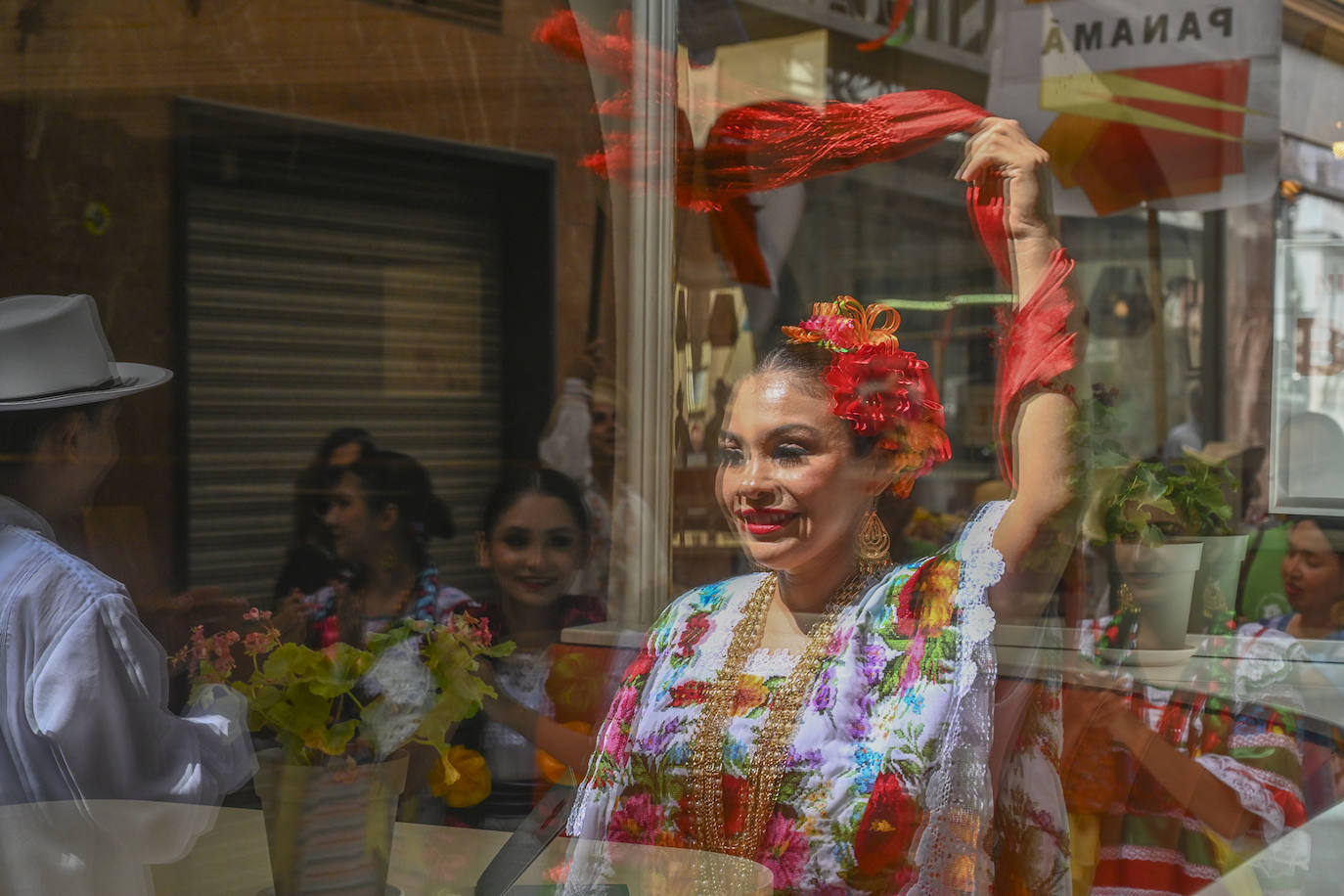 El Festival Folclórico Internacional en imágenes