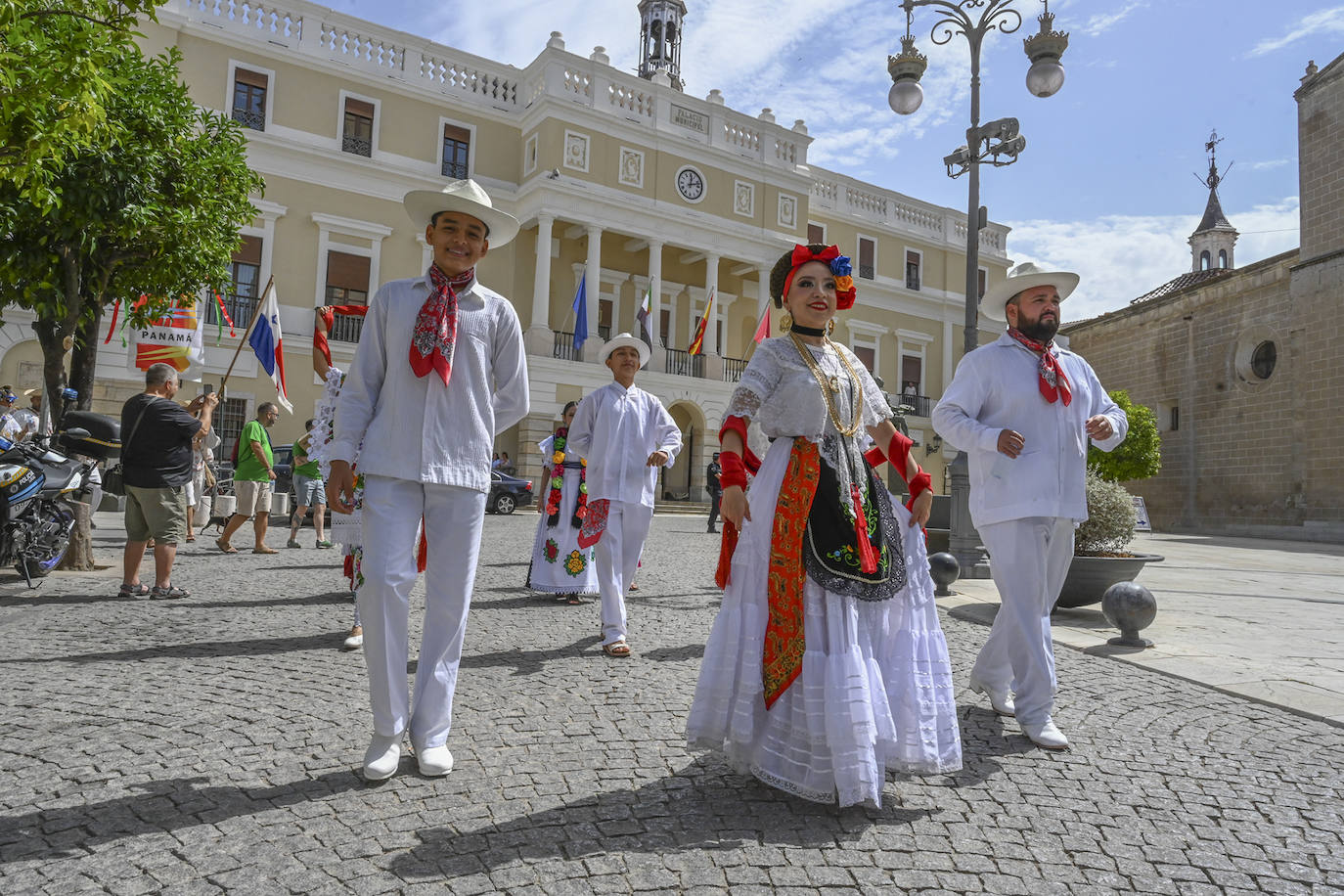 El Festival Folclórico Internacional en imágenes