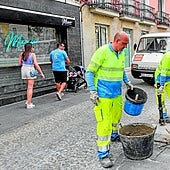 Unos bolardos protegerán los adoquines de las aceras de San Andrés