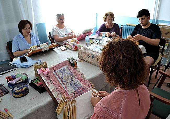 Talleres en colaboración con la Asociación Encina Blanca