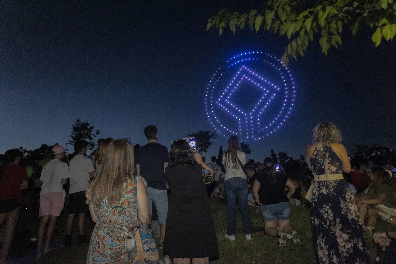 Los drones iluminan el cielo de Cáceres