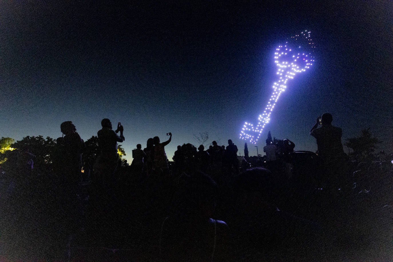 Los drones iluminan el cielo de Cáceres