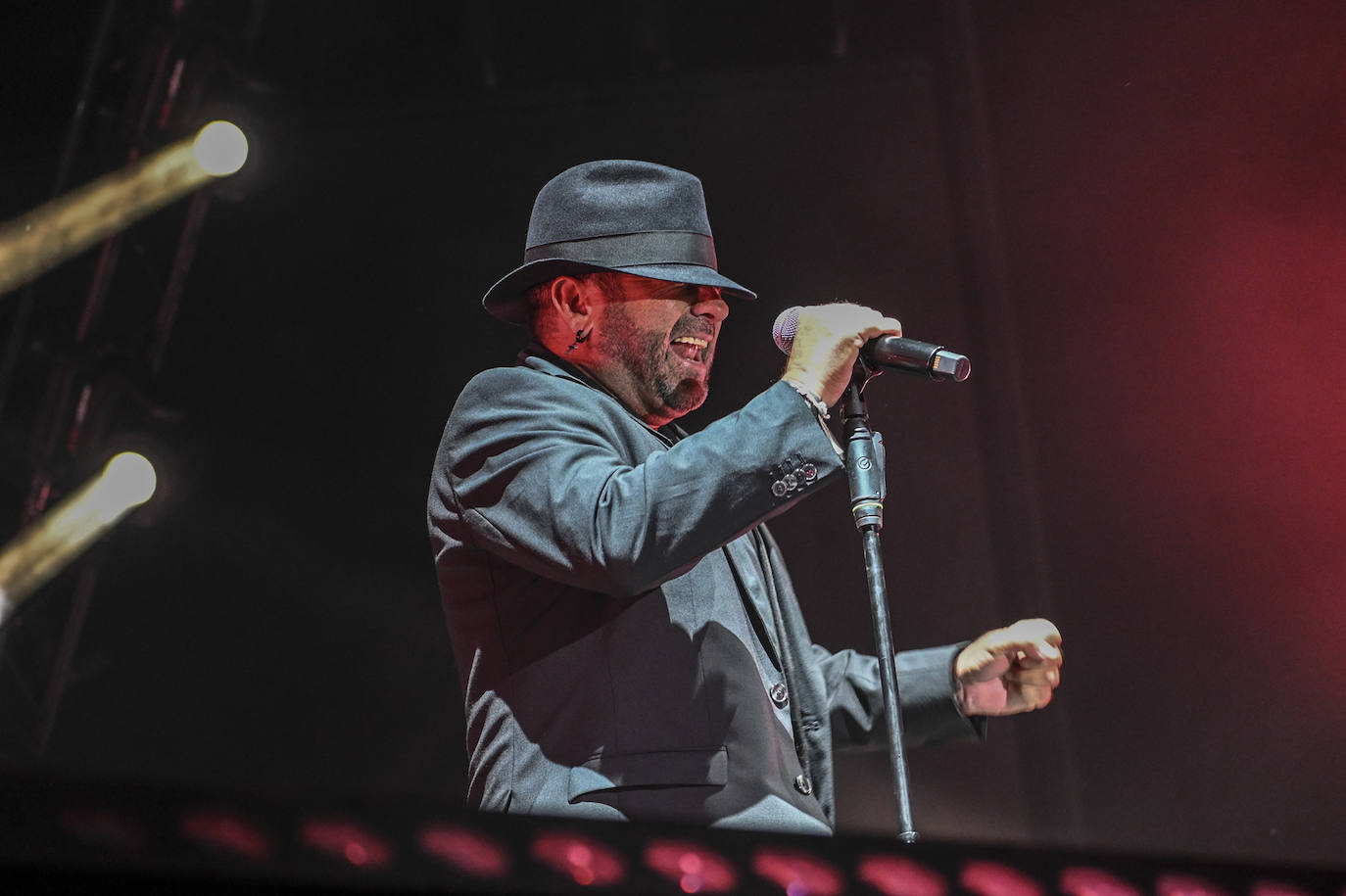 Las fotos del concierto de &#039;El Barrio&#039; en la Alcazaba de Badajoz