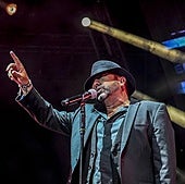 Las fotos del concierto de 'El Barrio' en la Alcazaba de Badajoz