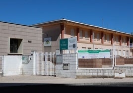 El colegio público El Vivero se ha quedado sin alumnos para el tercer curso de Educación Infantil.