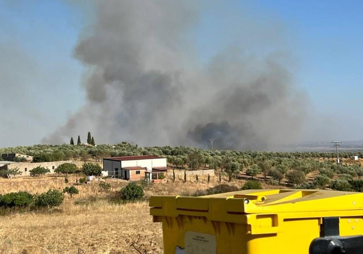 Incendio en Benquerencia de la Serena.