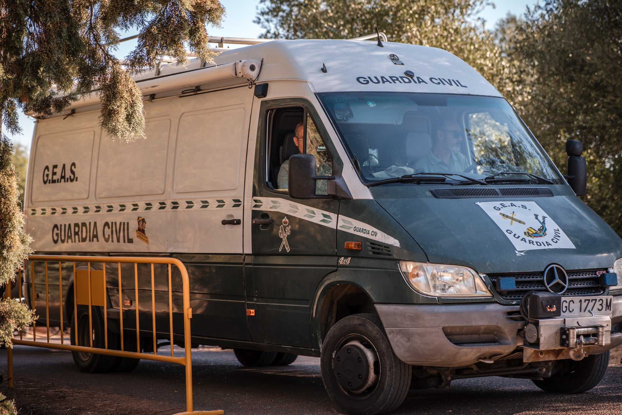 Operativo desplegado en Los Canchales para buscar al desaparecido en el embalse