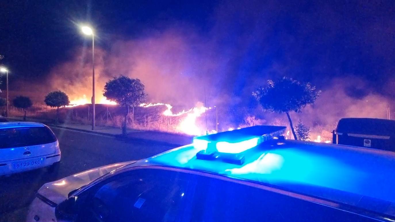 Así ha sido el incendio en el barrio La Corchera