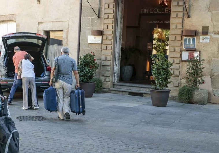 Turistas en Extremadura.