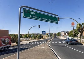 Calle de Emilio Cardenal, que tendrá bandas reductoras.