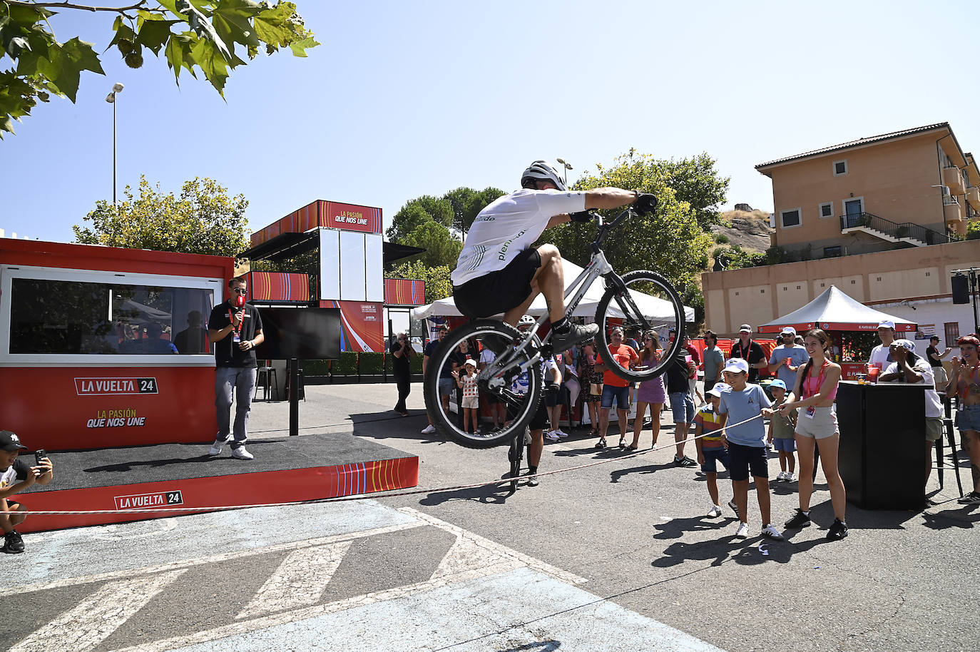 Así ha vivido Plasencia la salida de la 4ª etapa de la Vuelta Ciclista a España