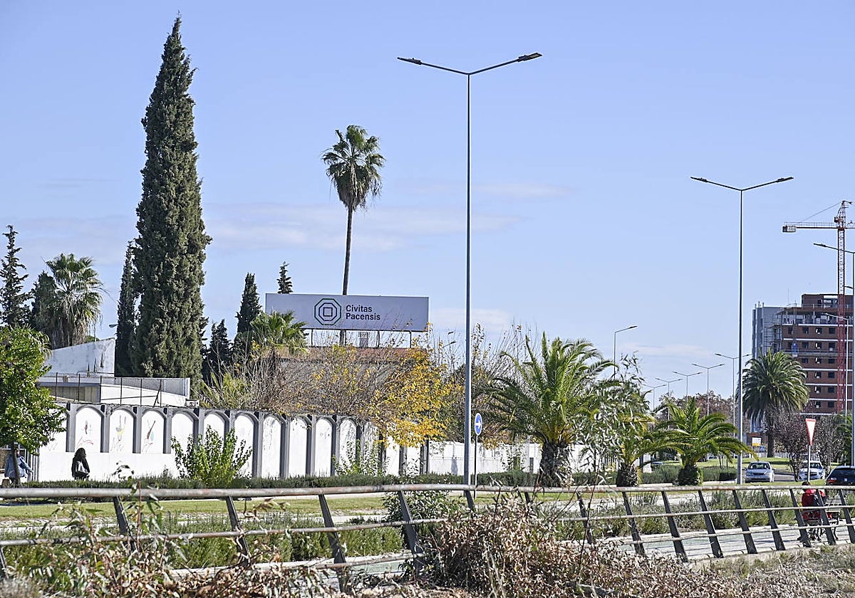 Avenida de Elvas, donde irá el nuevo hospital de QuirónSalud.