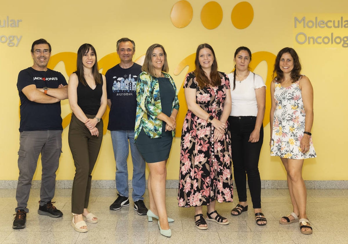 El equipo: Luis Leiva (izda), Leticia Herrera, Alfonso Mora, Guadalupe Sabio (directora), Cintia Folgueira, Elena Rodríguez y Marta León