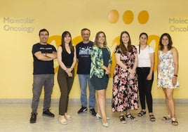 El equipo: Luis Leiva (izda), Leticia Herrera, Alfonso Mora, Guadalupe Sabio (directora), Cintia Folgueira, Elena Rodríguez y Marta León