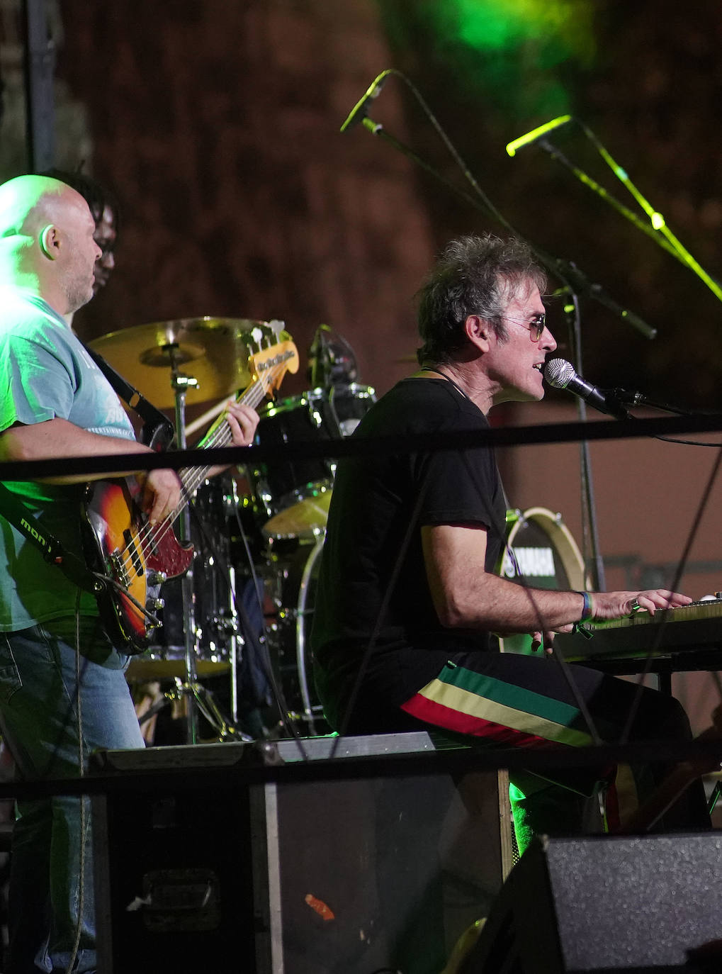Fotos | Ambiente en la Plaza Alta de Badajoz en la clausura de la Ciudad Encendida