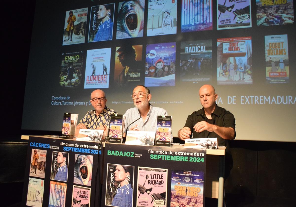 En la presentación de la programación han estado presentes el director de la Filmoteca, Antonio Gil Aparicio, el secretario general de Cultura, Francisco Palomino, y el responsable de Movietone, Jerónimo García.