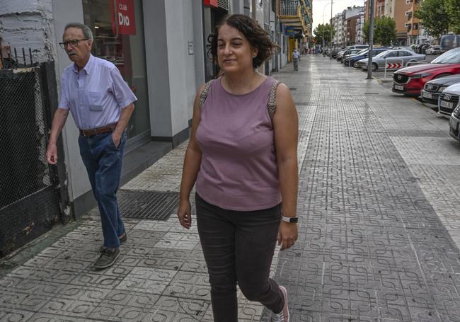 Verónica Fernández Rua tarda 10 minutos caminando entre su domicilio y su trabajo.