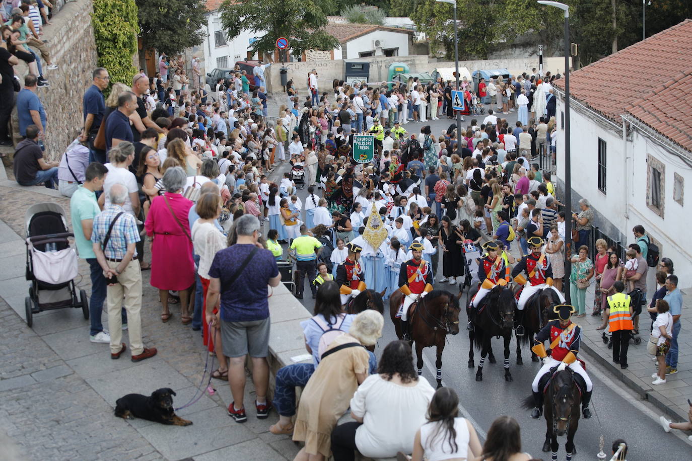 Imágenes de la patrona por las calles de Cáceres (II)