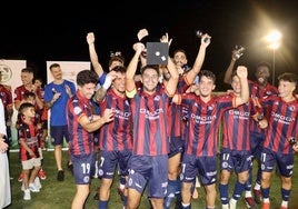 El CD Extremadura conquistó en pretemporada la fase regional de la Copa Federación.