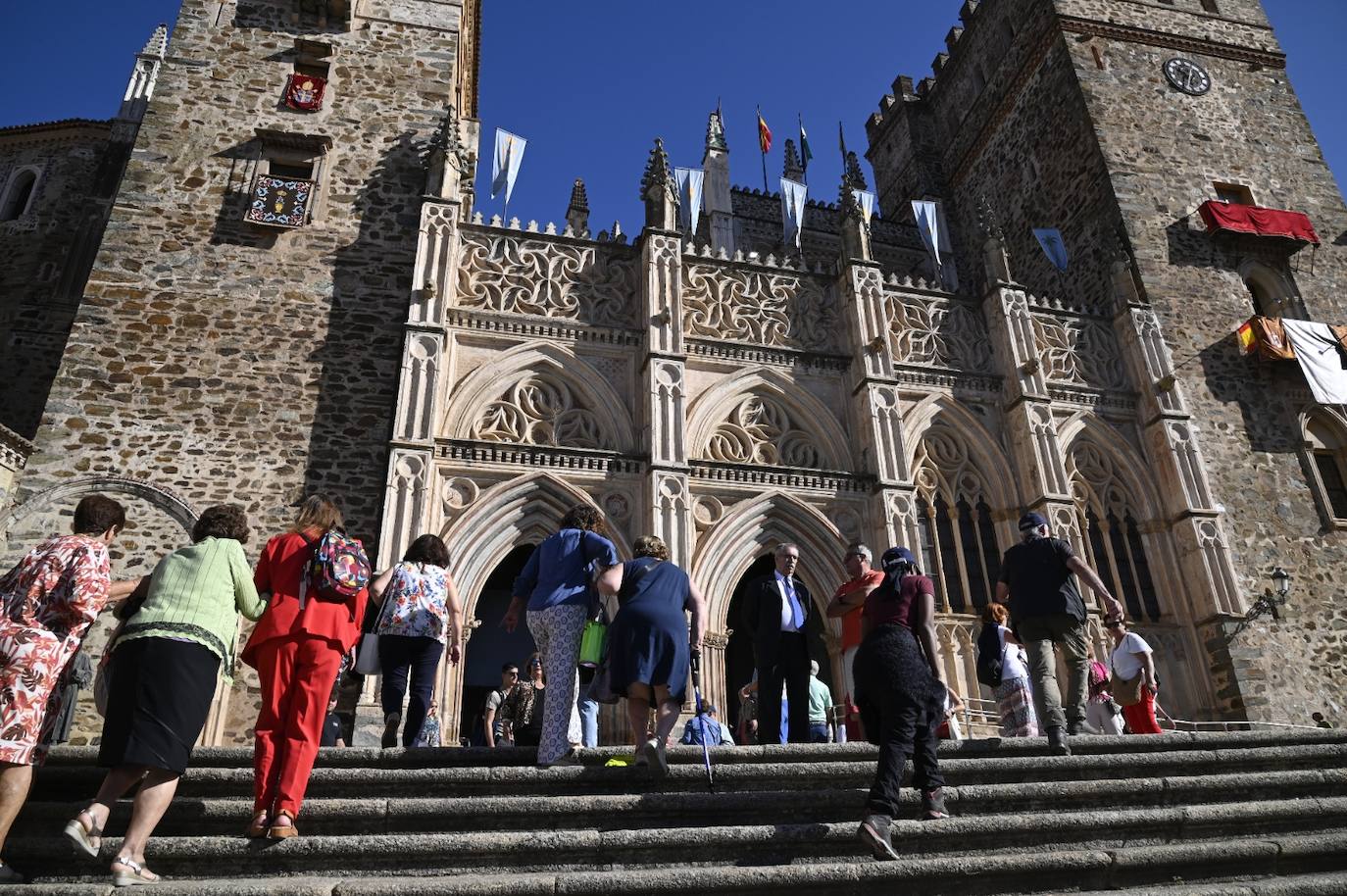 La misa por la patrona de Extremadura, en imágenes