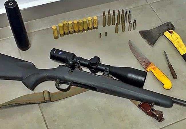 Armas intervenidas por los agentes de la Guardia Civil.