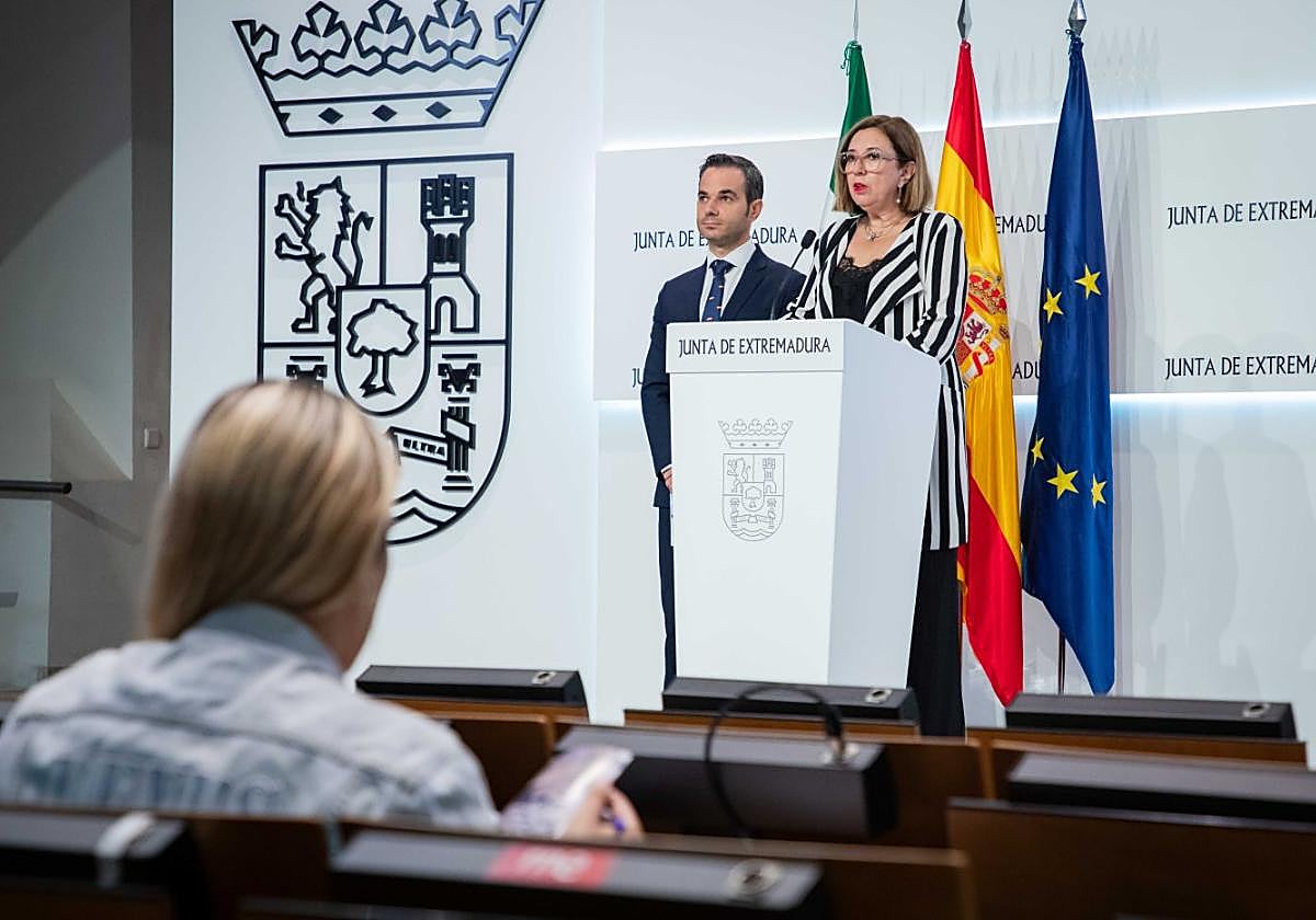 Mercedes Morán y José Manuel Benítez.