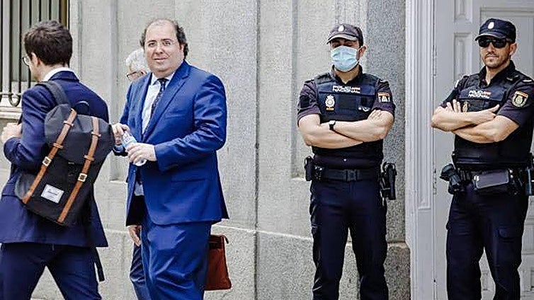 El Constitucional rechaza por unanimidad el recurso de Casero contra la votación de la reforma laboral