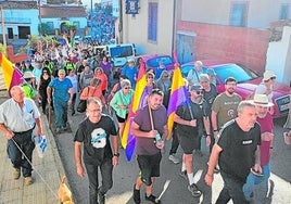 La marcha partió del casco urbano de fuente del Arco.