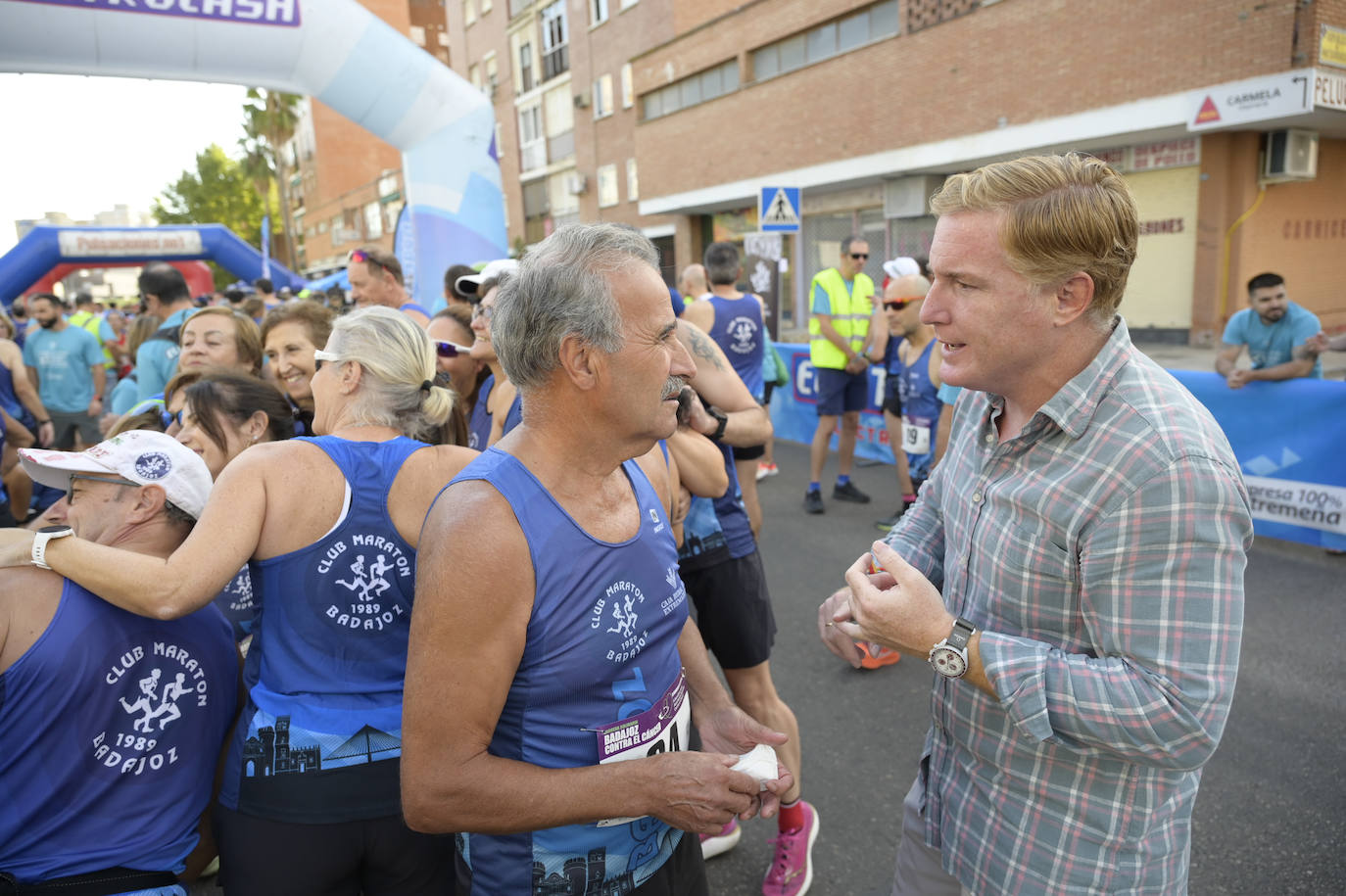 La Carrera Contra el Cáncer de Badajoz, en imágenes (I)
