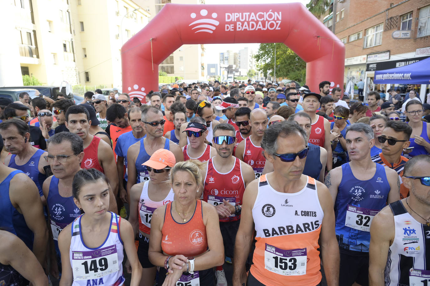 La Carrera Contra el Cáncer de Badajoz, en imágenes (I)