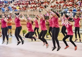 Exhibición de baile en la clausura de las Escuelas Deportivas.