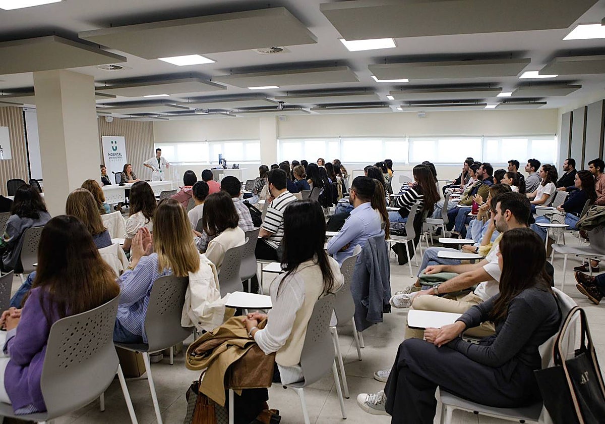 Recepción en el Universitario de Cáceres a los MIR que comenzaron su formación el pasado mayo.