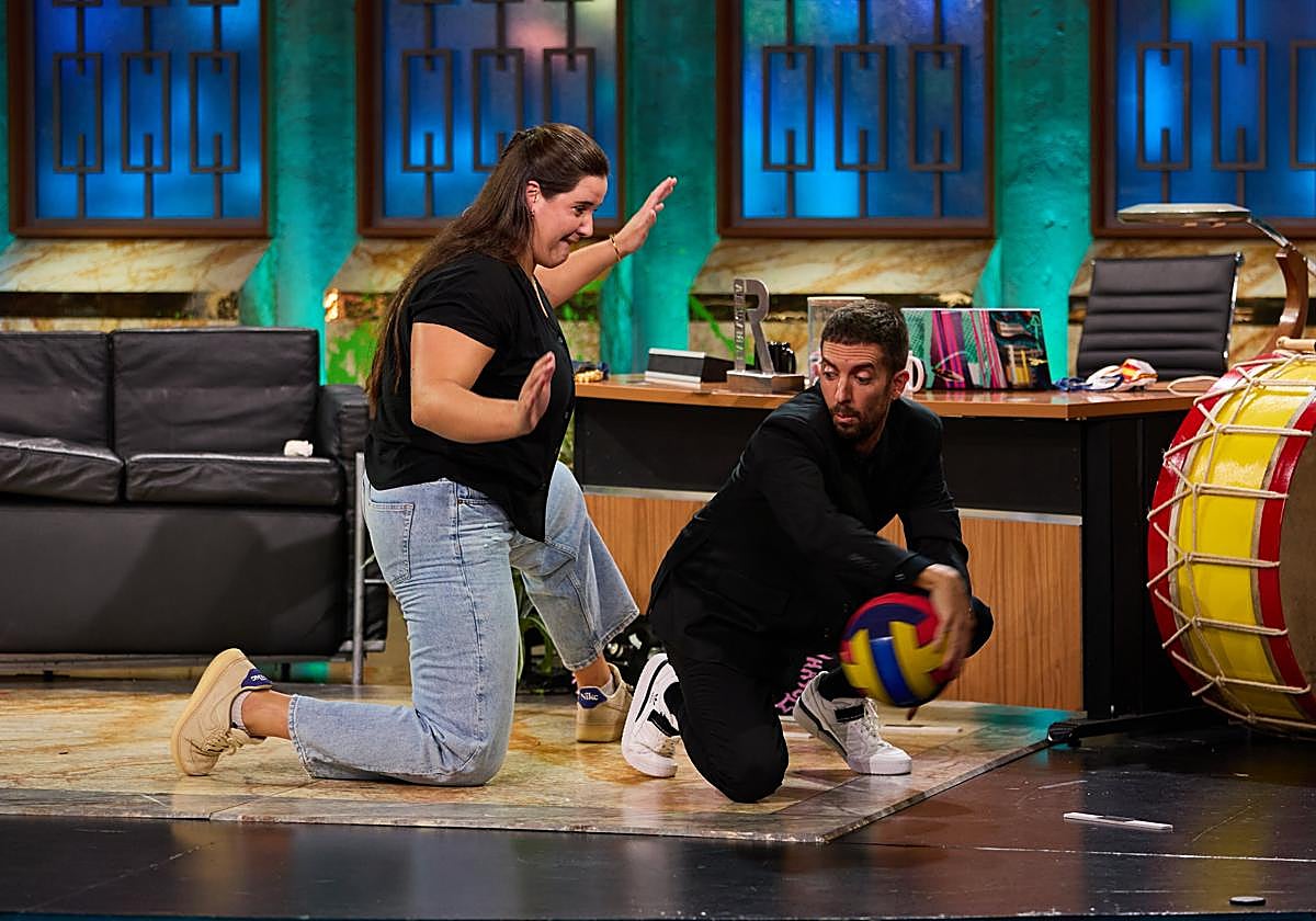 Paula Leitón durante la entrevista en La Revuelta.