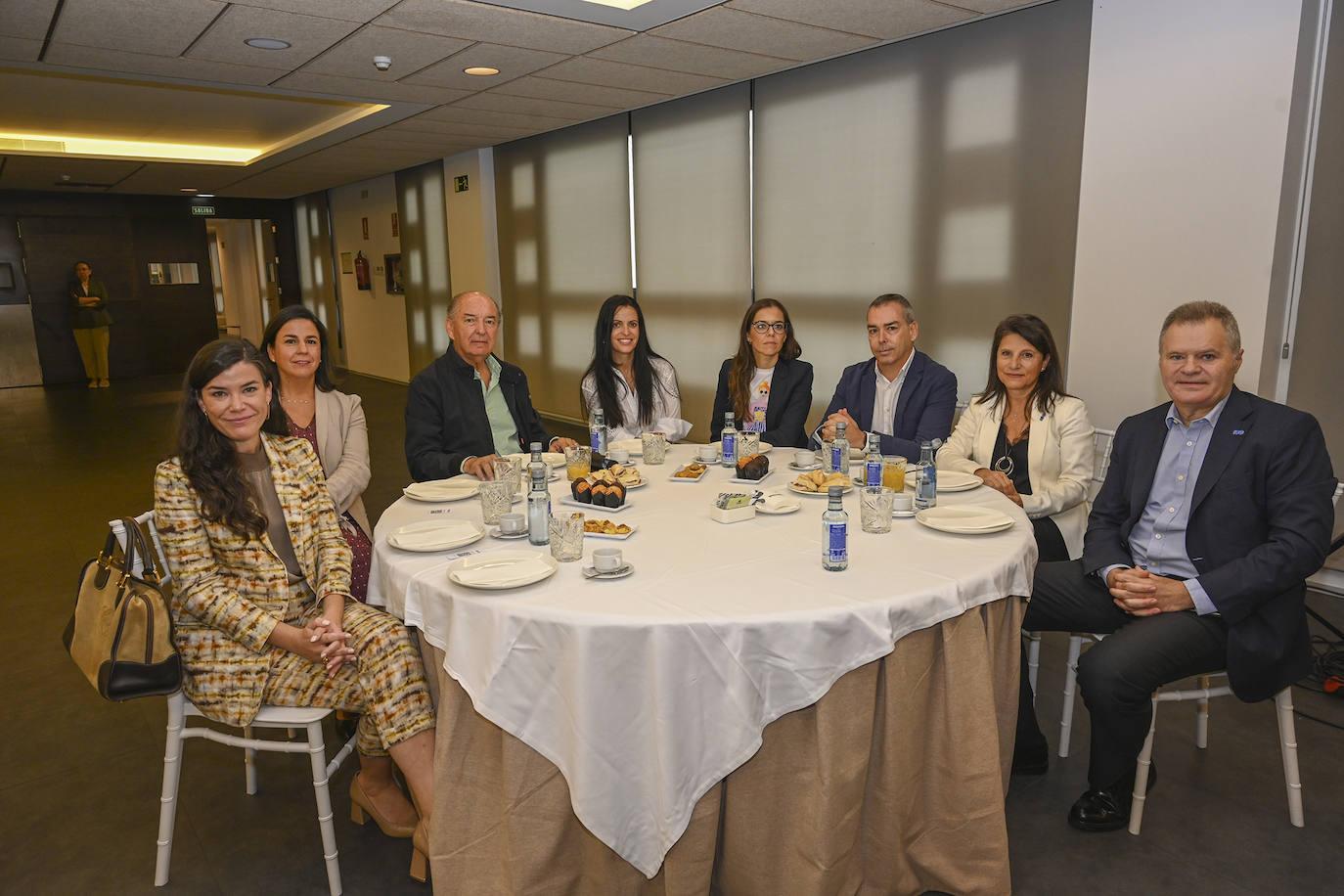 María del Carmen Palacios, Belén Durán, Juan Pedro Cabrera, Carmen Cortés, Rocío Cantero, Javier Álvarez, Mar Portillo y Manuel Pineda.