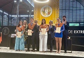 Los graduados de Ingenierías Industriales reciben sus insignias