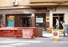 Trabajos de construcción y reforma en el local que acogerá la sede de la CHT en Gómez Becerra.