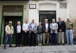 Representantes de la Económica y otros organismos en el homenaje a Antonio Juez este miércoles.